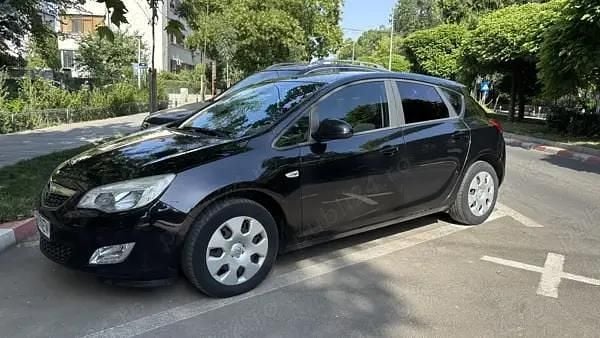 Utilizat 2011 Opel Astra Break | 3.750 EUR (Preț OK) - Imagine 1/4