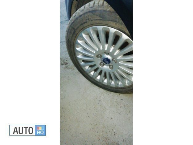 Second-hand Ford Focus Titanium 136 CP (100 kW) 2009 Negru Break