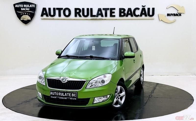 Culoareverde Utilizat 2011 Skoda Fabia Hatchback | 4.550 EUR (Puțin scump) - Imagine 1/4