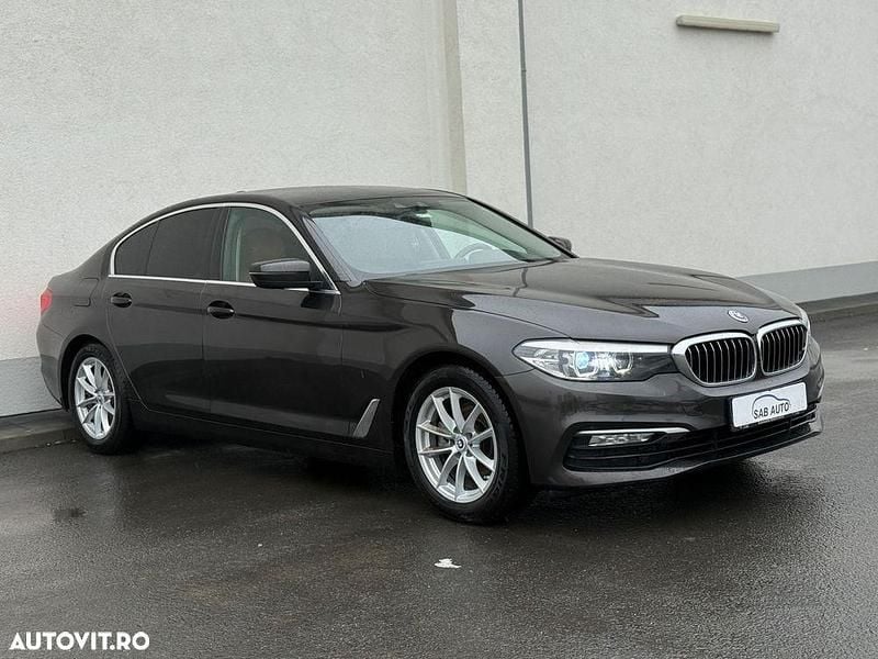 Second-hand BMW 520 Efficient Dynamics 190 CP (139 kW) 2017 Culoaremaro Berlinǎ