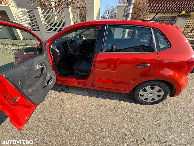 Second-hand VW Polo Trendline 60 CP (44 kW) 2010 Culoareportocaliu Hatchback