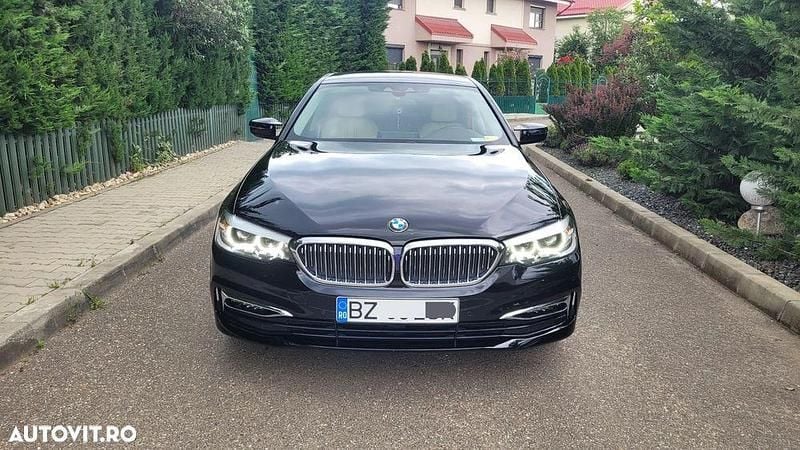 Culoarenegru Utilizat 2018 BMW 520 Luxury Line Berlinǎ | 18.500 EUR (Preț bun) - Imagine 1/4