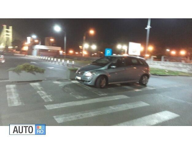 Albastru Utilizat 2007 Mercedes B200 Avantgarde Monovolum | 2.750 EUR (Preț bun) - Imagine 1/1