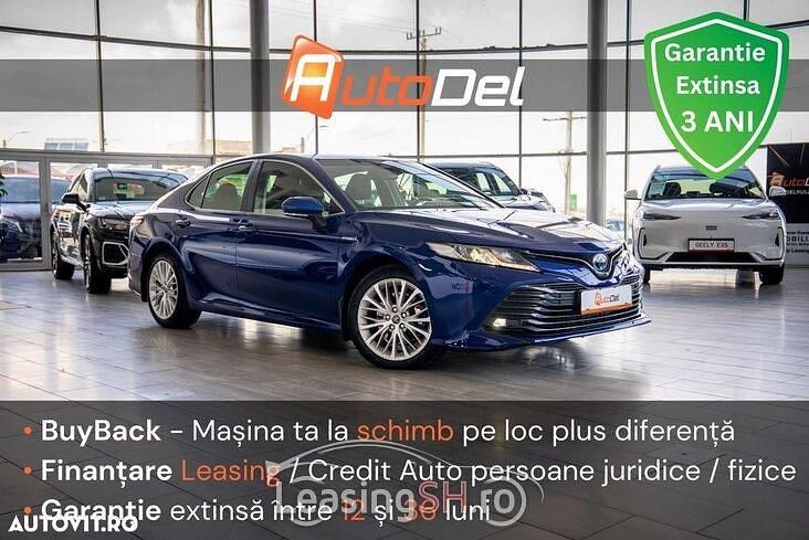 Alb Utilizat 2020 Toyota Camry Berlinǎ | 24.999 EUR (Preț OK) - Imagine 1/4