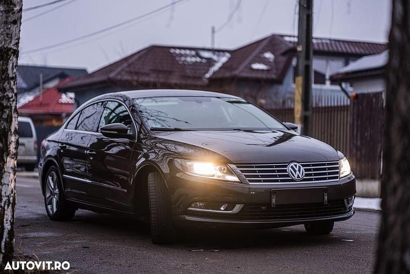 Second-hand VW Passat 140 CP (102 kW) 2014 Culoaremaro Berlinǎ