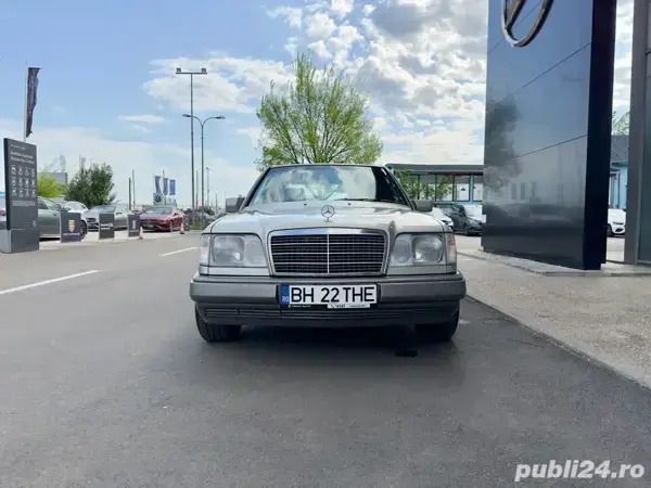 Utilizat 1995 Mercedes 220 Berlinǎ | 9.990 EUR - Imagine 1/4