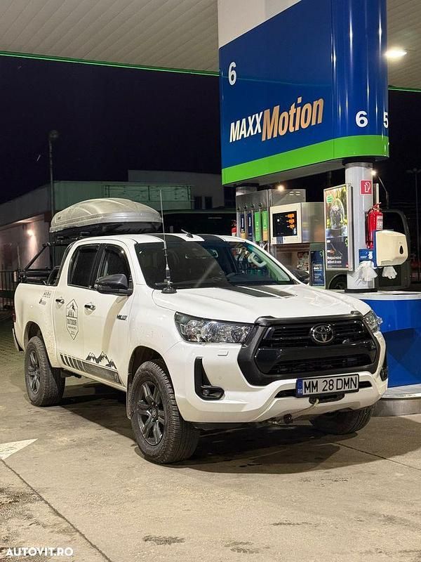 Second-hand Toyota HiLux Comfort 150 CP (110 kW) 2021 Culoarealb Pickup