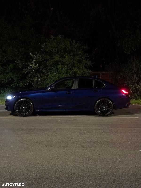 Second-hand BMW 320 Advantage 184 CP (135 kW) 2019 Culoarealbastru Berlinǎ