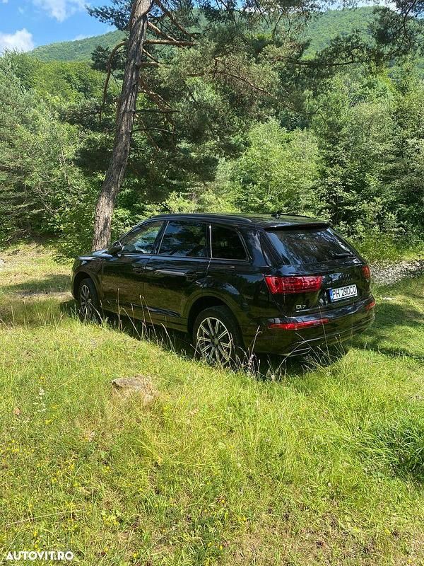 Second-hand Audi Q7 S-Line 272 CP (200 kW) 2017 Culoarenegru SUV