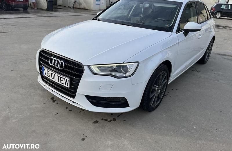 Second-hand Audi A3 150 CP (110 kW) 2014 Culoarealb Hatchback
