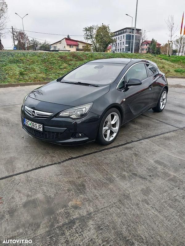 Culoarenegru Utilizat 2011 Opel Astra Break | 6.200 EUR (Puțin scump) - Imagine 1/4