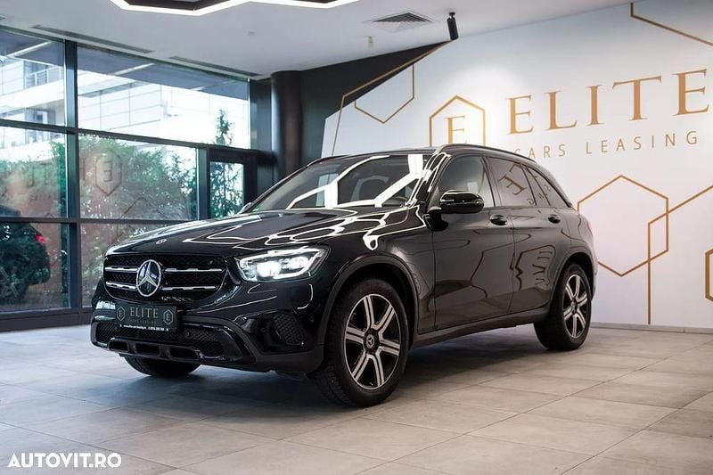Negru Utilizat 2021 Mercedes GLC200 SUV | 43.856 EUR (Preț OK) - Imagine 1/4
