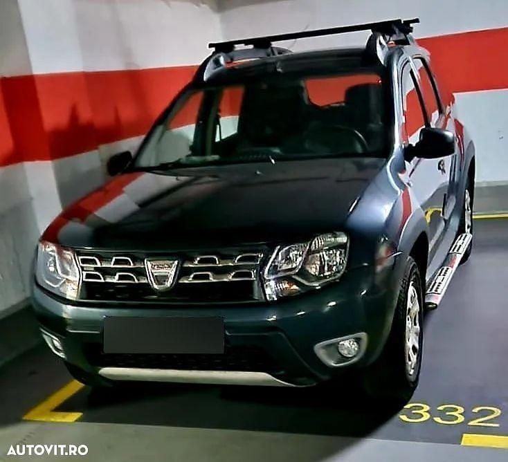 Gri Utilizat 2016 Dacia Duster Lauréate SUV | 10.390 EUR (Preț OK) - Imagine 1/4