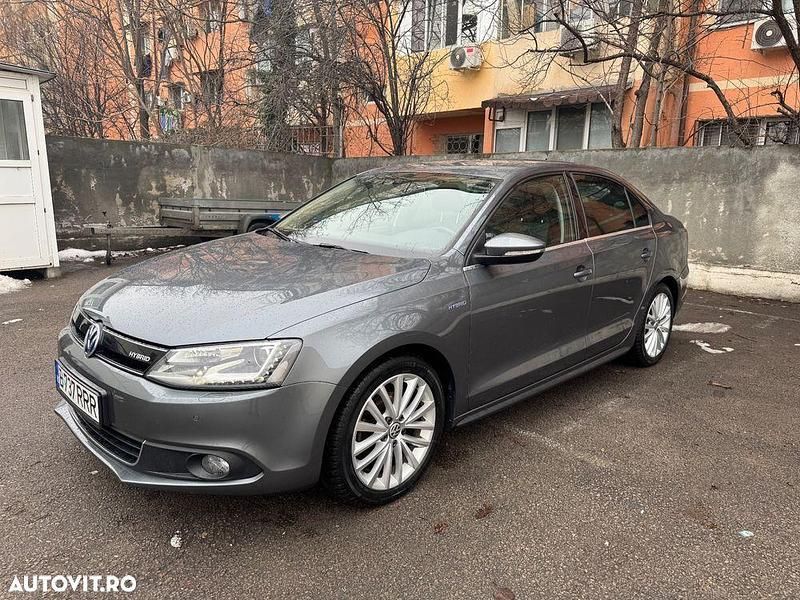 Second-hand VW Jetta Highline 150 CP (110 kW) 2013 Culoaregri Berlinǎ