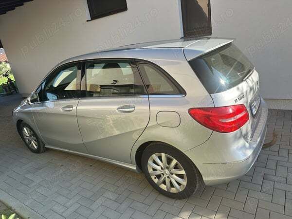 Utilizat 2012 Mercedes 180 Berlinǎ | 7.400 EUR - Imagine 1/4