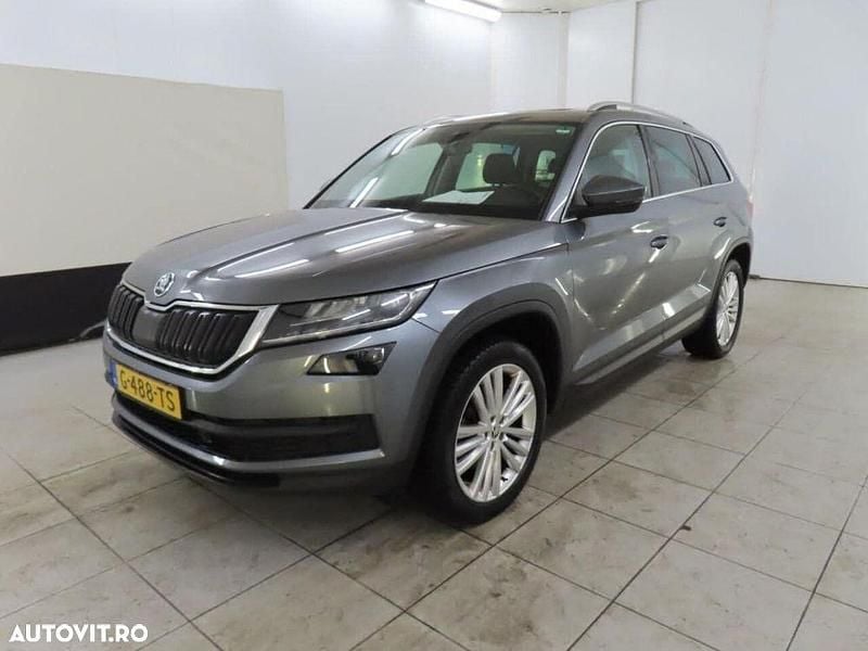 Culoarenegru Utilizat 2020 Skoda Kodiaq Style SUV | 19.490 EUR (Preț OK) - Imagine 1/4