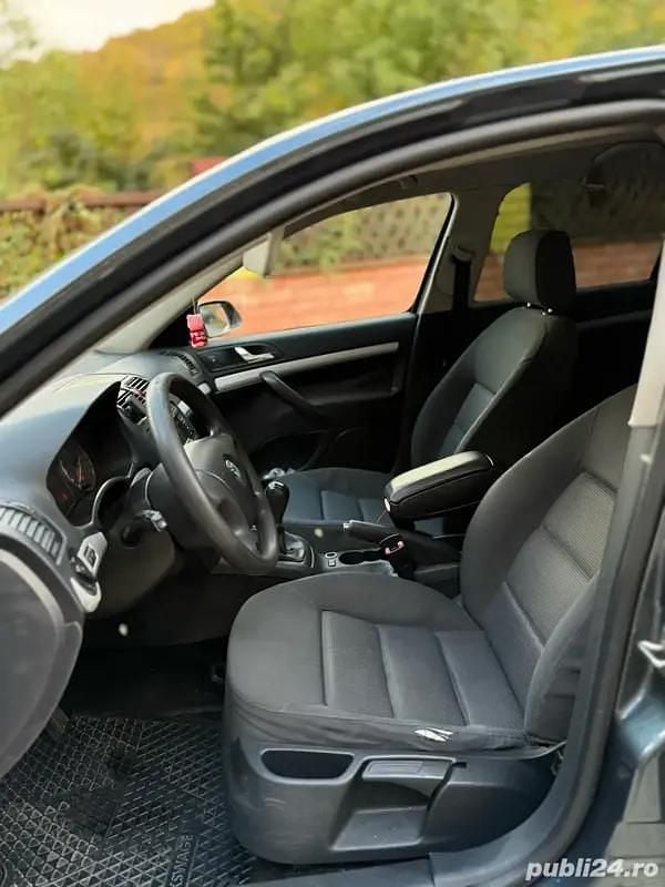 Utilizat 2007 Skoda Octavia Berlinǎ | 2.200 EUR (Preț bun) - Imagine 1/4