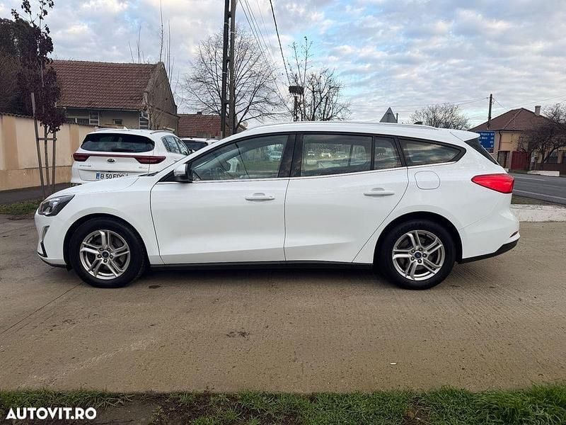 Culoarealb Utilizat 2022 Ford Focus Business Edition Break | 12.000 EUR (Preț OK) - Imagine 1/4