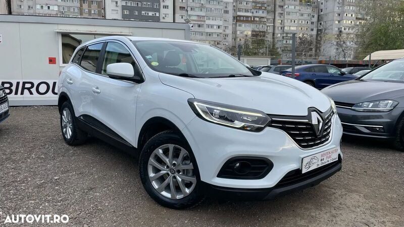 Alb Utilizat 2021 Renault Kadjar SUV | 13.900 EUR (Preț bun) - Imagine 1/4