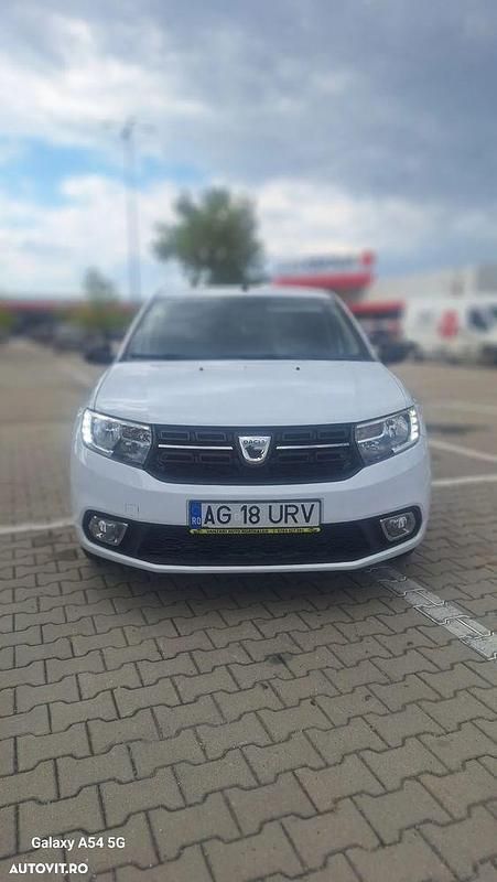 Culoarealb Utilizat 2021 Dacia Logan Berlinǎ | 8.299 EUR (Preț OK) - Imagine 1/4