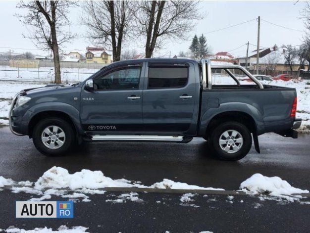 Second-hand Toyota HiLux 144 CP (105 kW) 2012 Gri Pickup