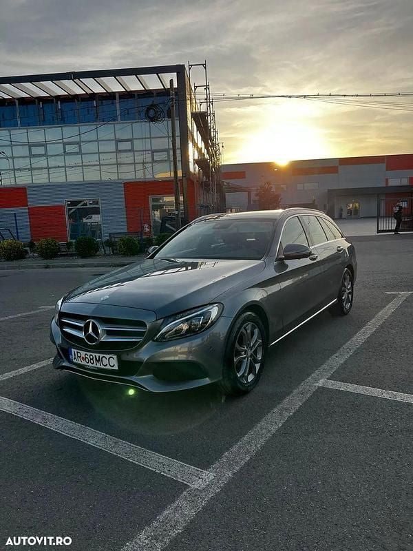 Culoareargint Utilizat 2016 Mercedes C180 Break | 13.900 EUR (Preț OK) - Imagine 1/4