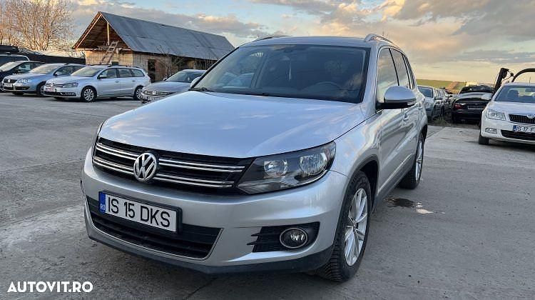 Gri Utilizat 2016 VW Tiguan Comfortline SUV | 11.900 EUR (Super Preț) - Imagine 1/4