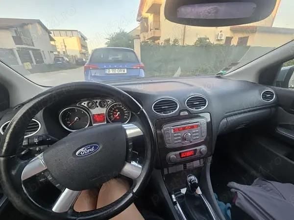 Albastru Utilizat 2009 Ford Focus Hatchback | 3.200 EUR (Puțin scump) - Imagine 1/4