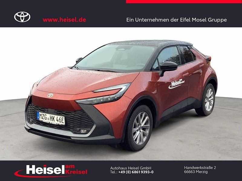 Utilizat 2025 Toyota C-HR SUV | 47.842 EUR - Imagine 1/1
