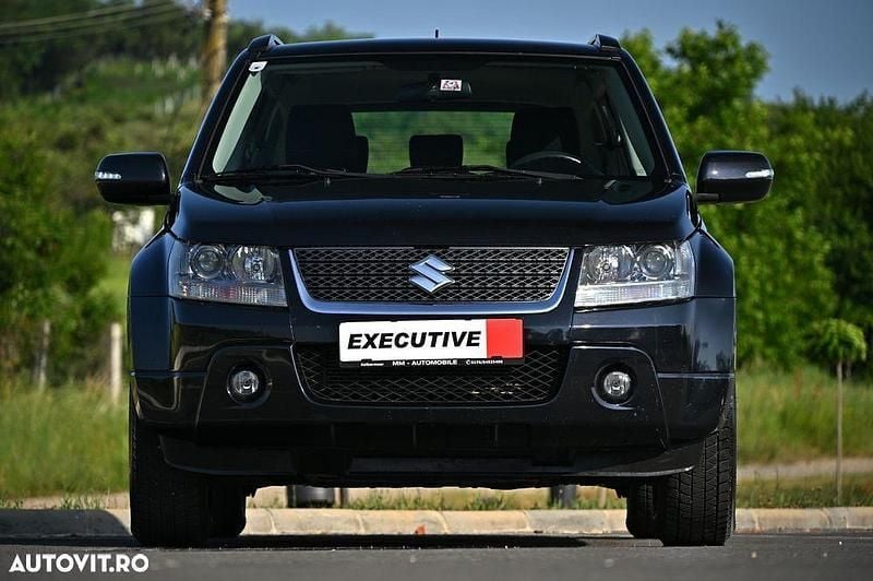 Negru Utilizat 2012 Suzuki Grand Vitara Comfort SUV | 6.988 EUR - Imagine 1/4