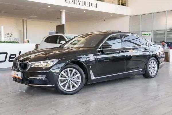 Second-hand BMW 740 iPerformance 326 CP (239 kW) 2016 Negru Berlinǎ
