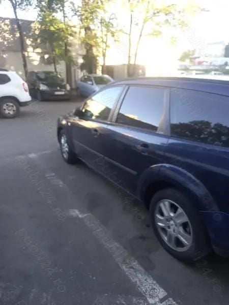 Utilizat 2007 Ford Focus Hatchback | 1.550 EUR (Preț OK) - Imagine 1/3