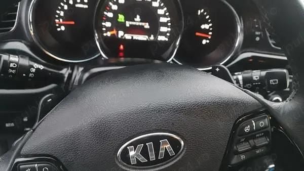 Second-hand Kia Ceed 128 CP (94 kW) 2013 Negru Hatchback