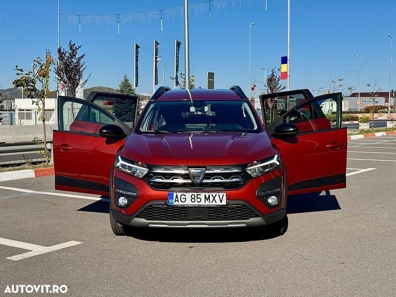 Second-hand Dacia Jogger Extreme 110 CP (80 kW) 2023 Culoarealte culori Monovolum
