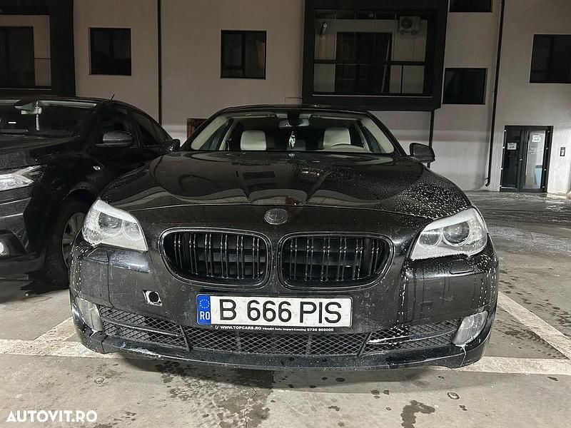 Culoarenegru Utilizat 2012 BMW 520 Berlinǎ | 9.500 EUR (Preț bun) - Imagine 1/4