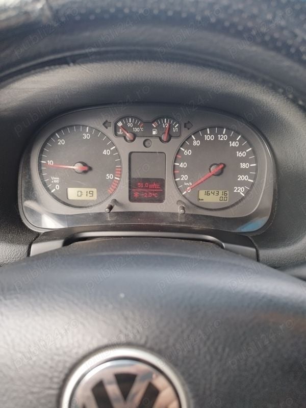 Utilizat 2001 VW Golf IV Hatchback | 1.500 EUR (Preț OK) - Imagine 1/4