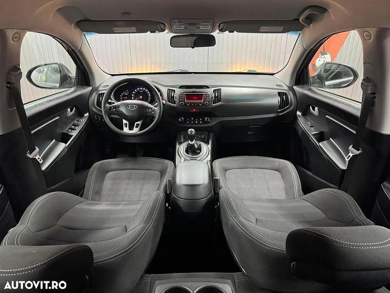 Second-hand Kia Sportage 115 CP (84 kW) 2011 Negru SUV