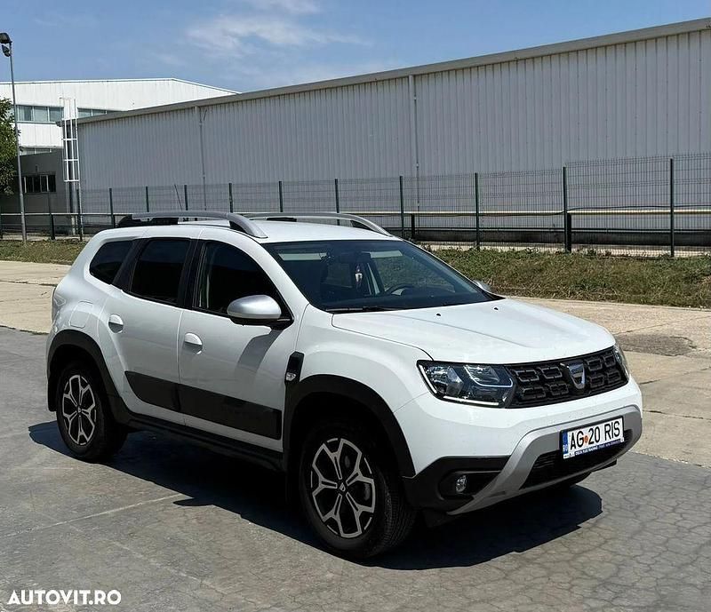 Alb Utilizat 2021 Dacia Duster SUV | 15.000 EUR (Preț OK) - Imagine 1/4