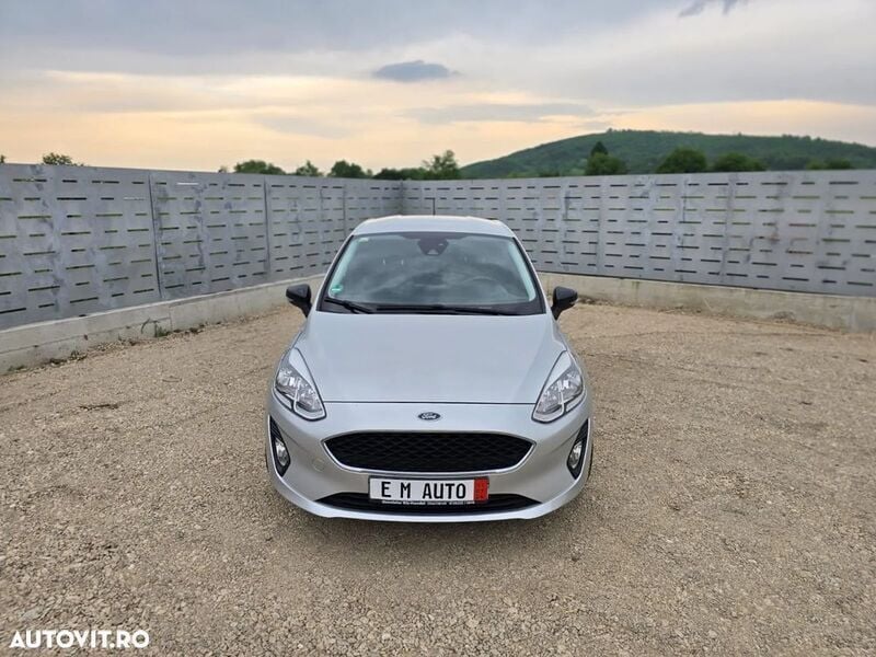 Gri Utilizat 2018 Ford Fiesta Champions Edition Hatchback | 7.900 EUR (Preț OK) - Imagine 1/4
