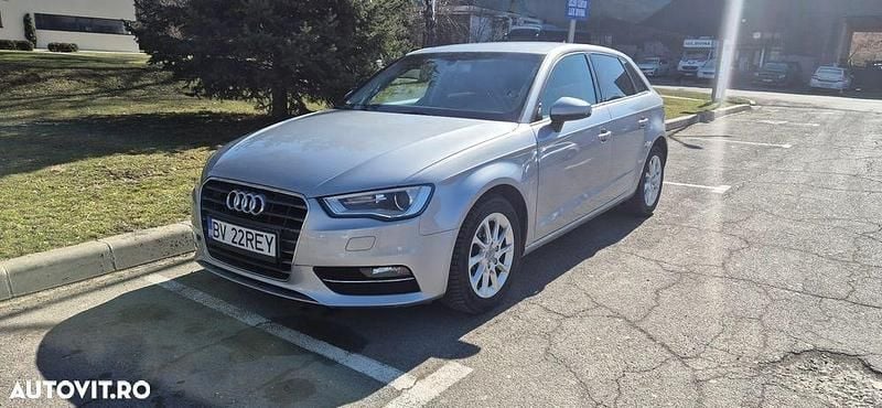 Second-hand Audi A3 Sport 110 CP (80 kW) 2016 Culoaregri Hatchback