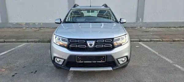 Gri Utilizat 2020 Dacia Sandero Stepway Hatchback | 7.550 EUR (Preț OK) - Imagine 1/4
