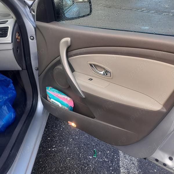 Second-hand Renault Fluence 110 CP (80 kW) 2014 Gri Berlinǎ