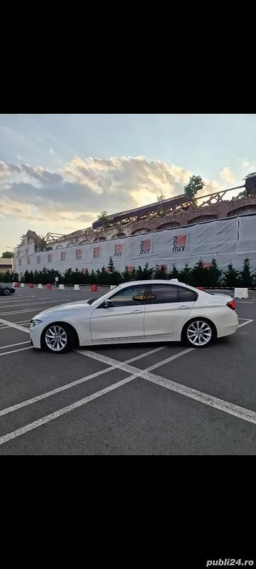 Second-hand BMW 320 163 CP (119 kW) 2013 Berlinǎ