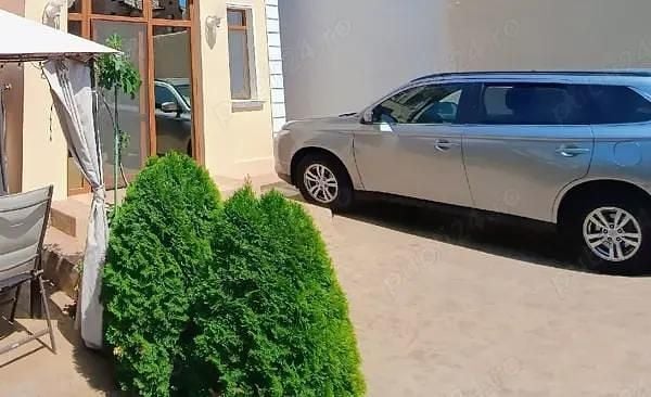 Gri Utilizat 2013 Mitsubishi Outlander SUV | 5.990 EUR (Super Preț) - Imagine 1/4