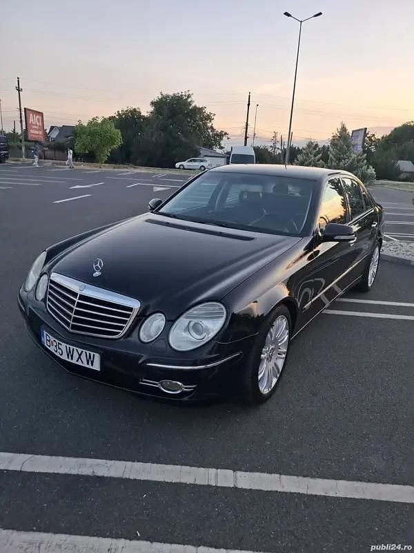 Negru Utilizat 2009 Mercedes E220 Berlinǎ | 7.650 EUR (Preț OK) - Imagine 1/4