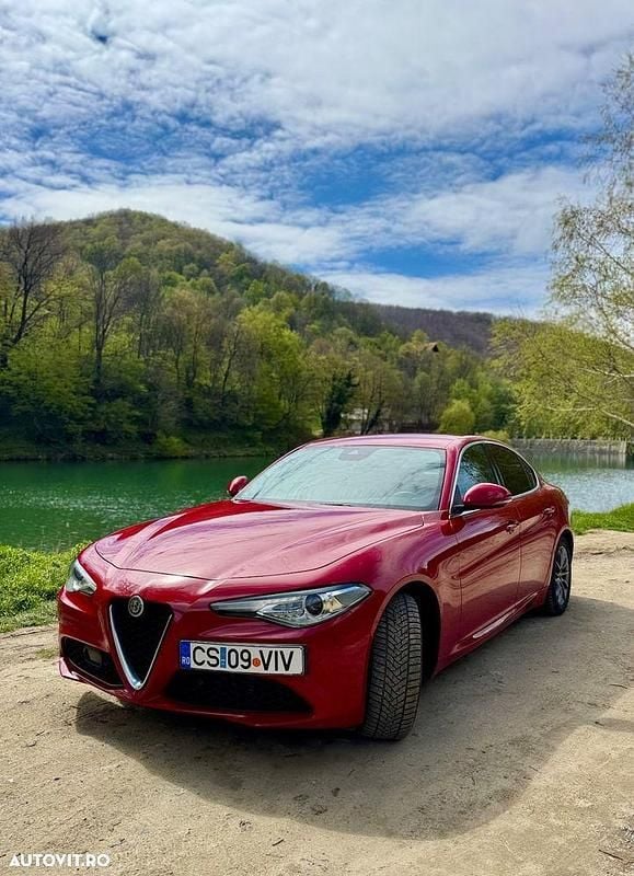 Culoarerosu Utilizat 2019 Alfa Romeo Giulia Berlinǎ | 19.900 EUR (Preț bun) - Imagine 1/4