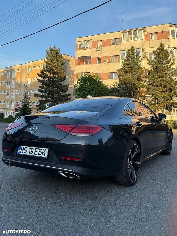 Culoaregri Utilizat 2018 Mercedes CLS300 Berlinǎ | 31.000 EUR - Imagine 1/4