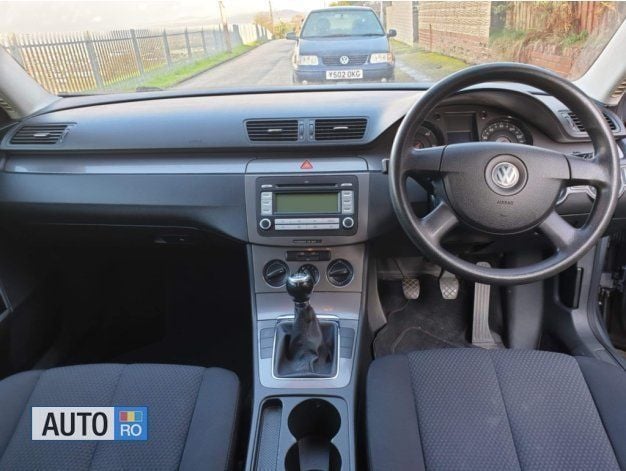 Second-hand VW Passat 105 CP (77 kW) 2008 Gri Break