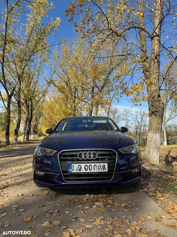Second-hand Audi A3 150 CP (110 kW) 2014 Culoarealbastru Berlinǎ