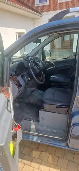 Second-hand Mercedes Vito 150 CP (110 kW) 2005 Van